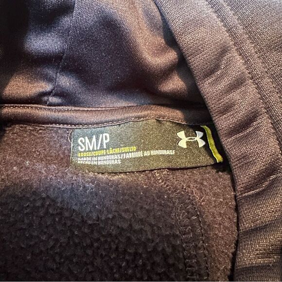 Wisconsin Under Armour Hoodie Small - Picture 3 of 3